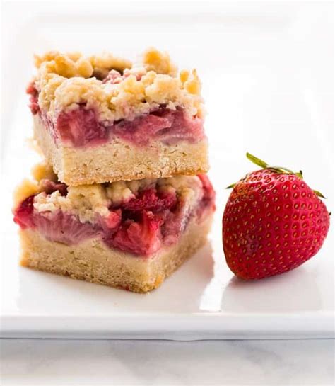 Strawberry Crumble Bars - Spoonful of Flavor