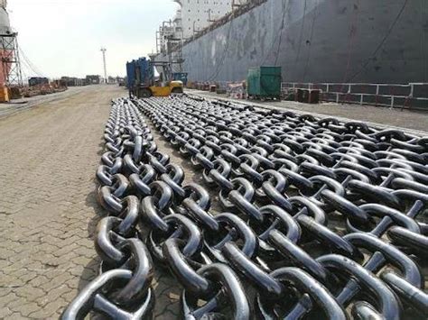 Understanding Anchor Chains: Types, Materials, and Maintenance Tips - Boomarine