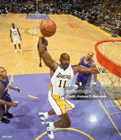 Karl Malone Dunk Photos and Premium High Res Pictures - Getty Images