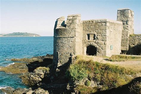 Falmouth: Blockhouse, Pendennis Point © Chris Downer :: Geograph Britain and Ireland