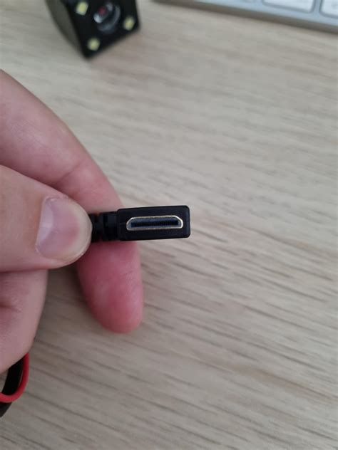 does anyone know what type of plug this is? : r/UsbCHardware