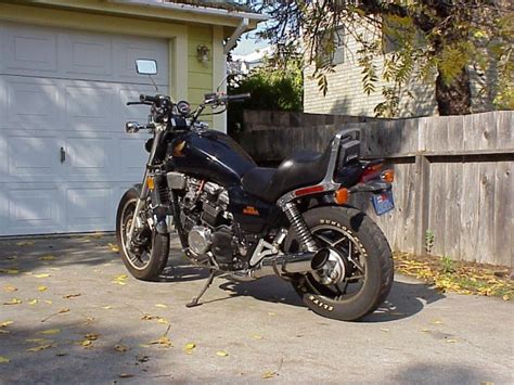 1983 Honda VF1100C / V65 Magna - Moto.ZombDrive.COM