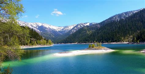 This Hidden Lake In Idaho Has The Bluest Water In The State