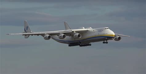 VIDEO Massive Antonov AN-225 Mriya landing yesterday at Leipzig Airport - AIRLIVE