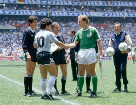 5 Best Irish Soccer Players Ever - Top Soccer Blog