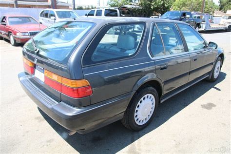 1993 Honda Accord LX Wagon Automatic 4 Cylinder NO RESERVE - Classic Honda Accord 1993 for sale