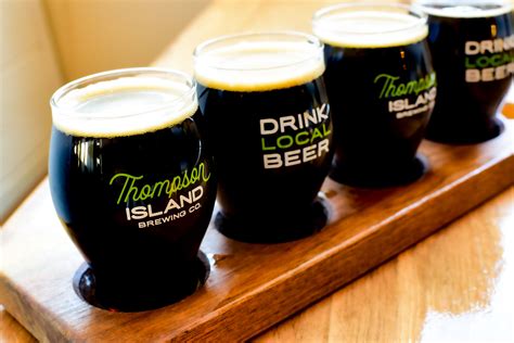 What is a Beer Flight? | Guide | Thompson Island Brewing — Thompson Island