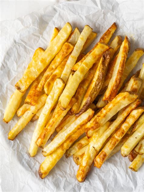 Crispy Baked French Fries [EASY Oven Baked French Fries]