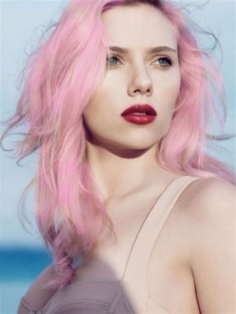 Fabricaciop: Celebrities With Pink Hair