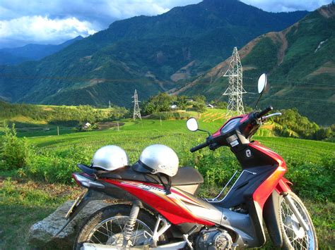 How to Drive a Motorbike Safely in Vietnam