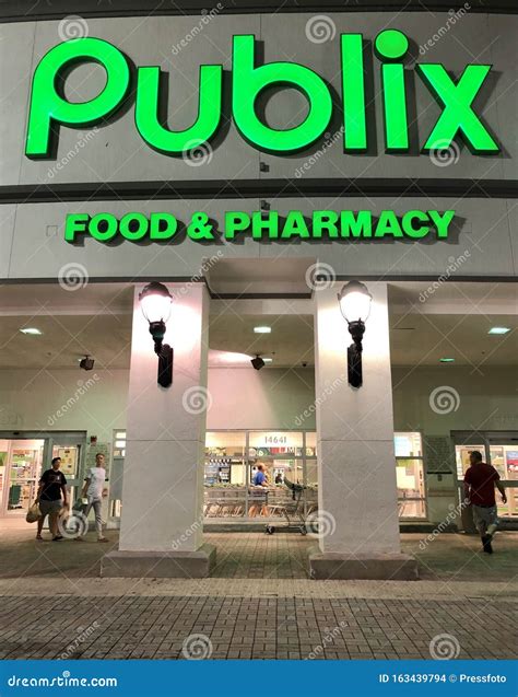 Publix Supermarket In Miami, Florida, USA Editorial Image ...