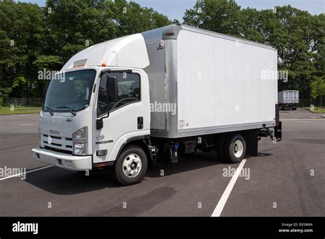 Box, or straight truck, Isuzu NPR HD model Stock Photo - Alamy