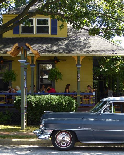 Sunday Afternoon at the Bellefonte Cafe Photograph by Lois Johnson