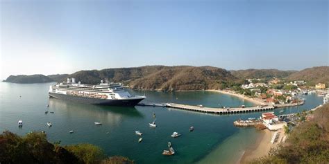 Huatulco (La Crucecita, Mexico Riviera) cruise port schedule | CruiseMapper