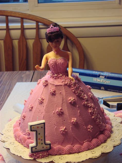 Barbie Princess Cake!! This was made with the Barbie Cake Pan and I ...