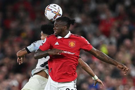 Manchester United offer Aaron Wan-Bissaka to Roma - Football Today