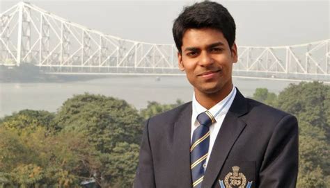 1st rank in 5th attempt; the inspiring story of UPSC topper