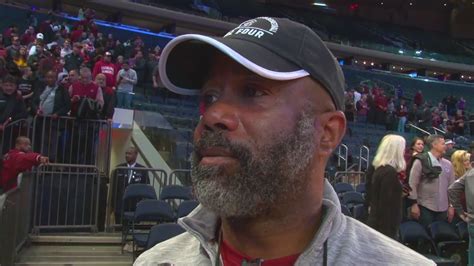 Darius Rucker Sheds a Tear for the Gamecocks Win | wcnc.com