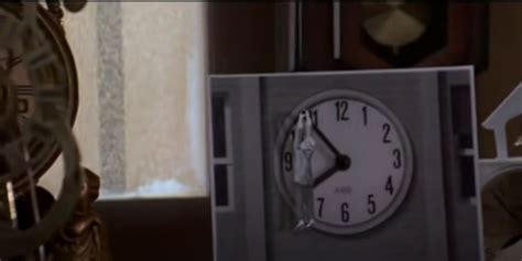 Back to the Future’s Opening Foreshadows Doc Brown’s Clock Tower Scene