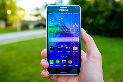 Samsung Galaxy Alpha review: a glimpse of something new