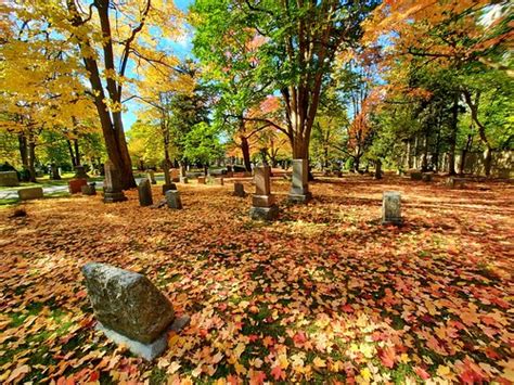 Autumn At Mount Pleasant Cemetery .... Toronto, Ontario, C… | Flickr