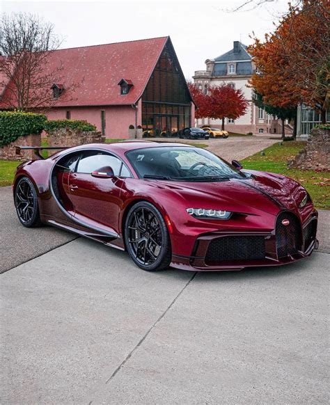 luxurious_billion_ official💫 on Instagram: “Perfect spec on the Chiron 🍷 • • • Credits 📸 @auto ...