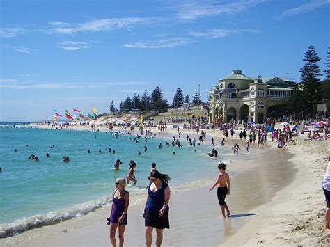 Explore Perth's Beaches | Sandy Beach Trips