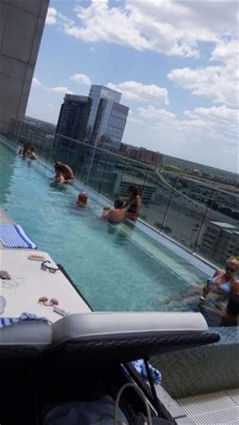 Infinity pool - Picture of W Dallas Victory Hotel, Dallas - TripAdvisor