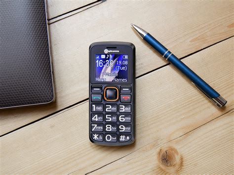 8 best feature phones | The Independent