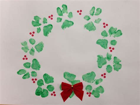 Golden Retriever Paw Print Christmas art! Maizey's Christmas wreath | Paw print art, Paw print ...