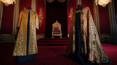 Coronation: King to be dressed in floor length golden robes worn by late Queen at ceremony | UK ...