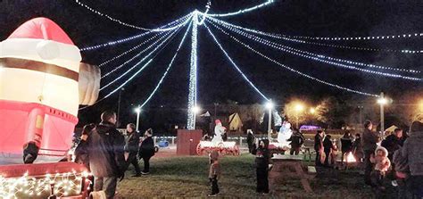 McLaurin Farms 6th annual Christmas Lights Hayride opens Thanksgiving Day | News | yesweekly.com