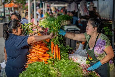 The Fight to Keep Farmers’ Markets Open During Coronavirus | Civil Eats