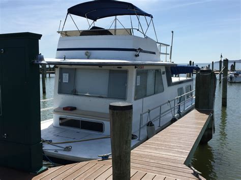 42' Gibson Houseboat boat for sale from USA