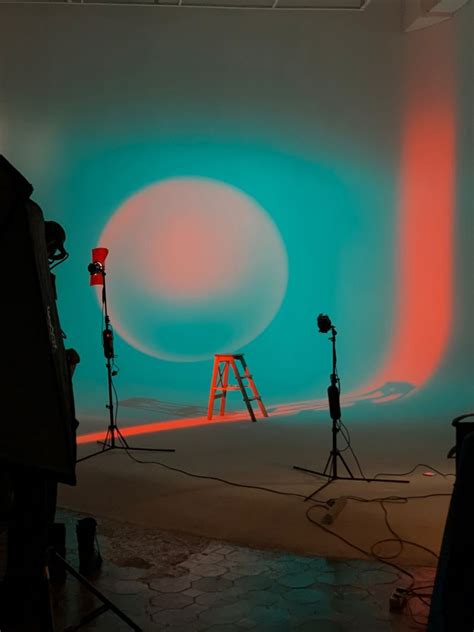 Projector Photography, Photography Studio Setup, Concept Photography ...