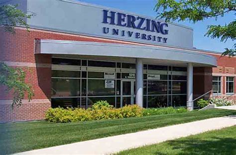 Herzing University Tuition, Herzing University Reviews