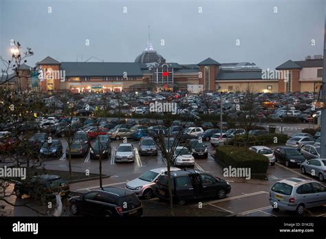 Lakeside Shopping Centre, West Thurrock, Essex, UK. Heavy rain and Stock Photo: 52664826 - Alamy