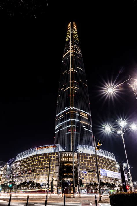 잠실 롯데월드타워 야경 Lotte World Tower Night View | South korea photography, City aesthetic, Lotte world