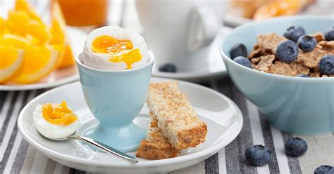 Quick & healthy breakfasts that'll keep you full until lunch