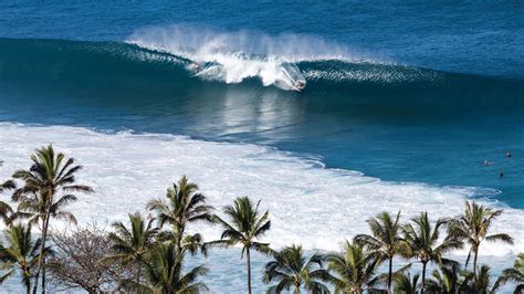 Hawaii’s 10 Best Waves – Freesurf Magazine