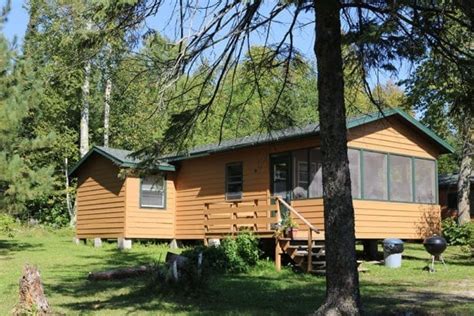 Lake Vermilion Minnesota Cabins for rent | Everett Bay Lodge