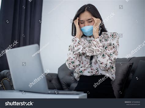 Working Women Feel Fever Wear Safety Stock Photo 1673269642 | Shutterstock