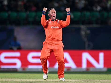 44/4: Roelof van der Merwe strikes twice as Netherlands rock South Africa with quick wickets in ...