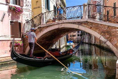 Venice: Grand Canal by Gondola with Live Commentary | GetYourGuide