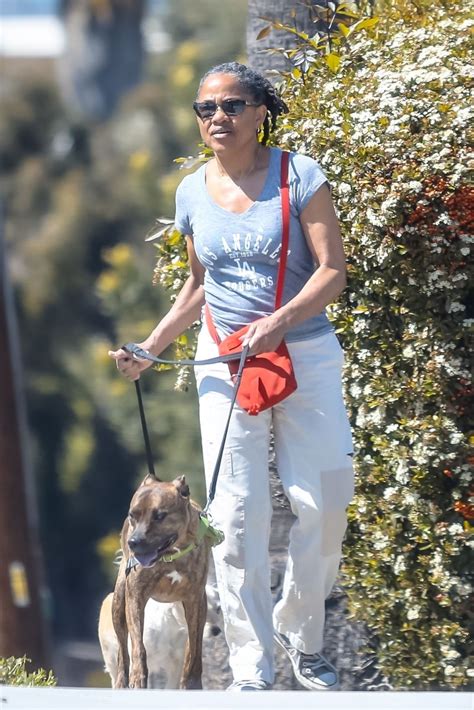 DORIA RAGLAND Out with Her Dogs in Los Angeles 04/01/2020 – HawtCelebs