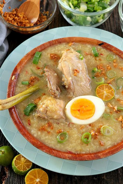 Arroz Caldo (Chicken Rice Porridge) - Foxy Folksy