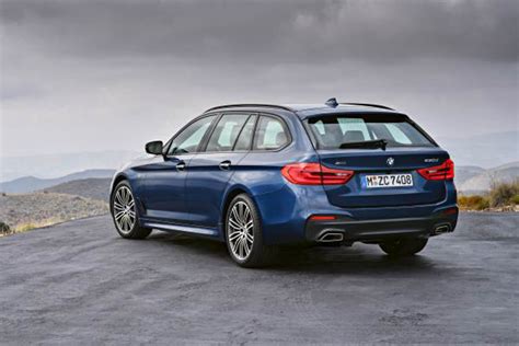 G31 BMW 5 Series Touring unveiled – 1,700-litre boot Paul Tan - Image 610251