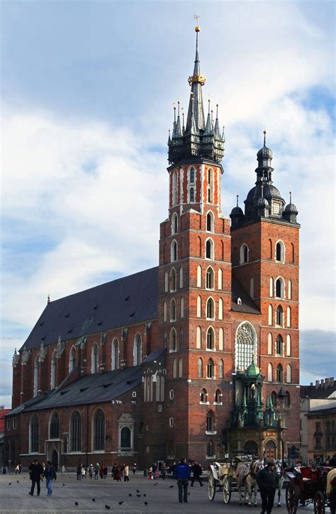 St. Mary's Basilica - Krakow.wiki