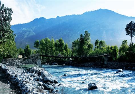 Kullu : History, Sightseeing, How To Reach & Best Time To Visit | Adotrip