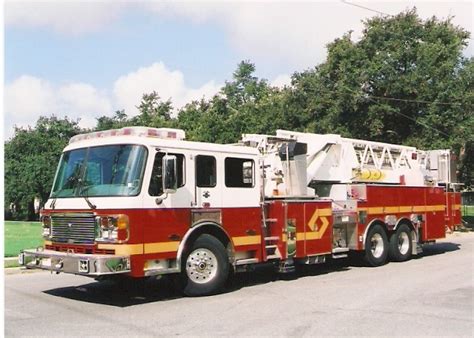 New Orleans, LA Fire Apparatus